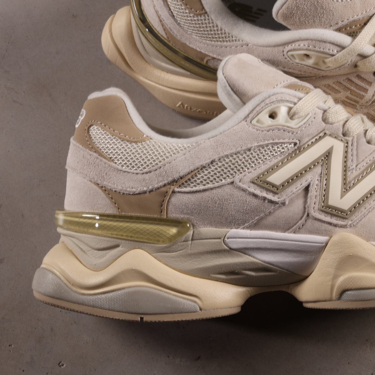New Balance 9060 Sea Salt Brown