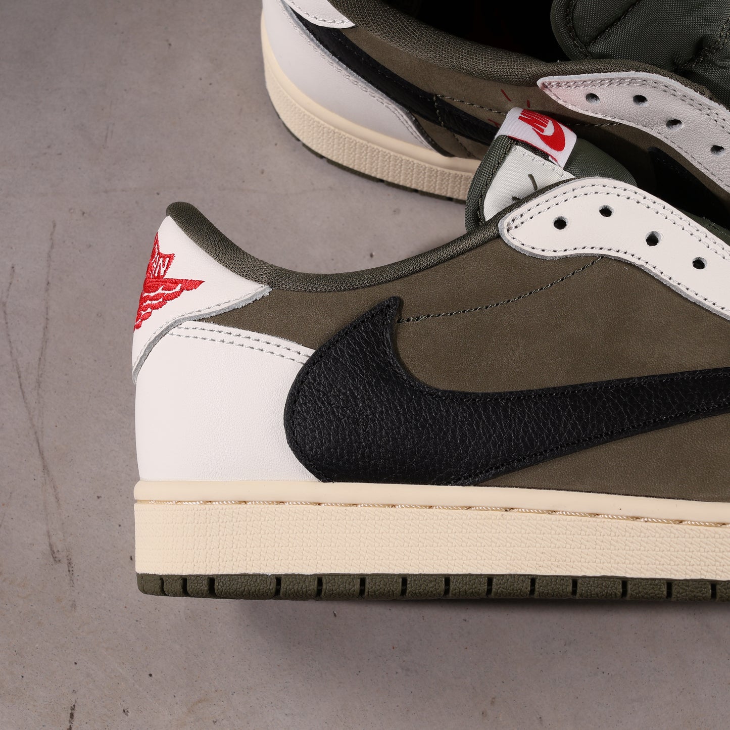 Nike Air Jordan 1 Low Travis Scott Medium Olive