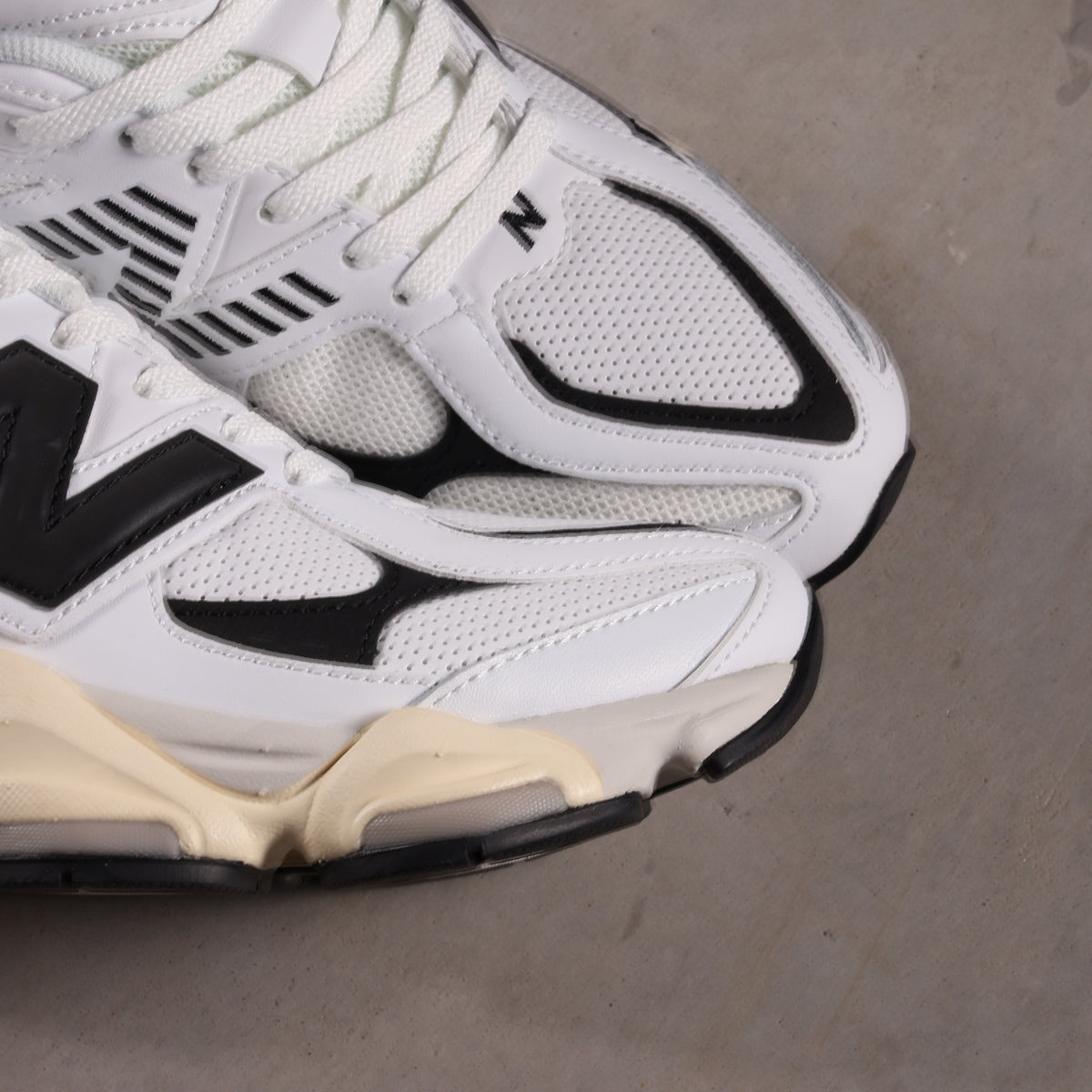 New Balance 9060 White Black 