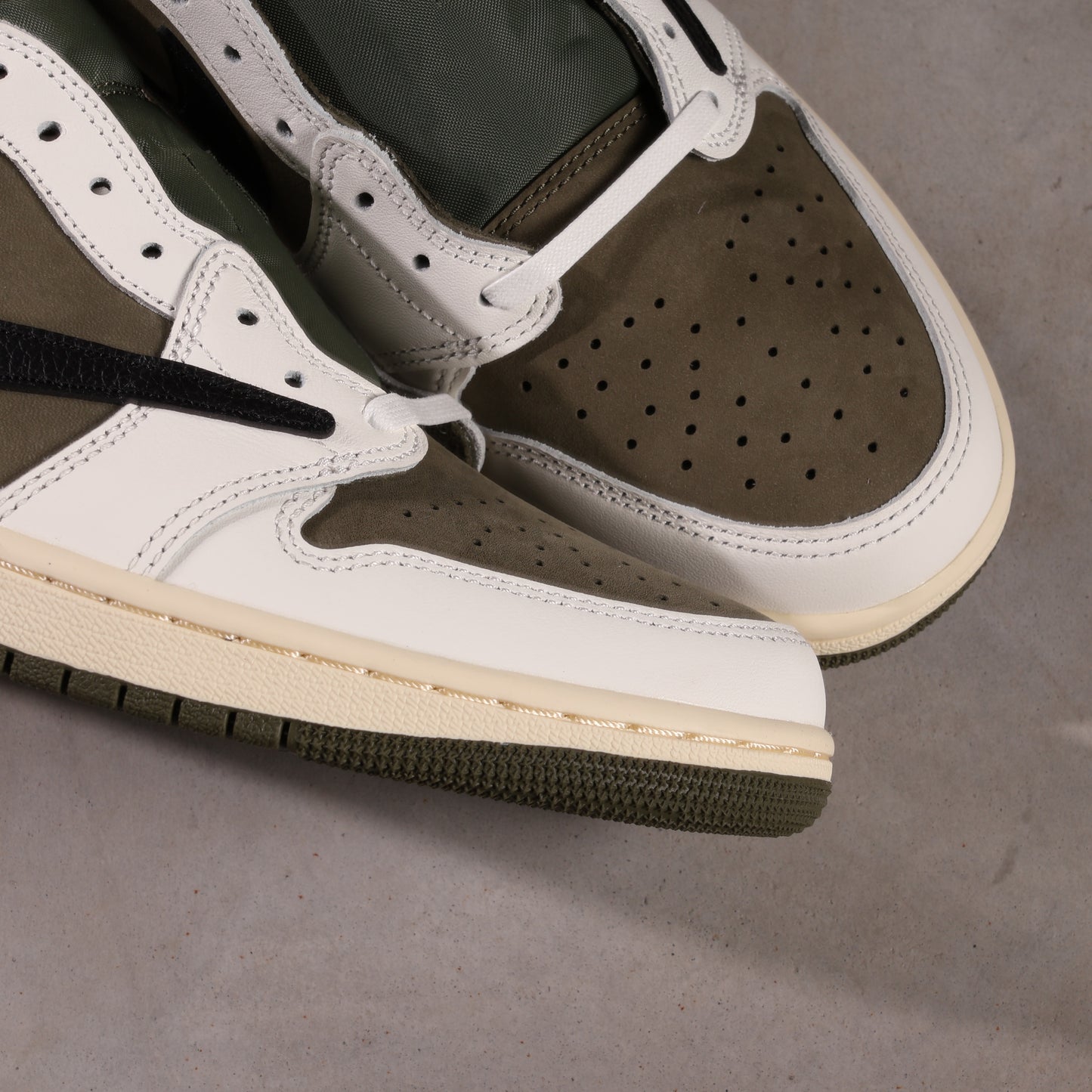 Nike Air Jordan 1 Low Travis Scott Medium Olive (SALE)
