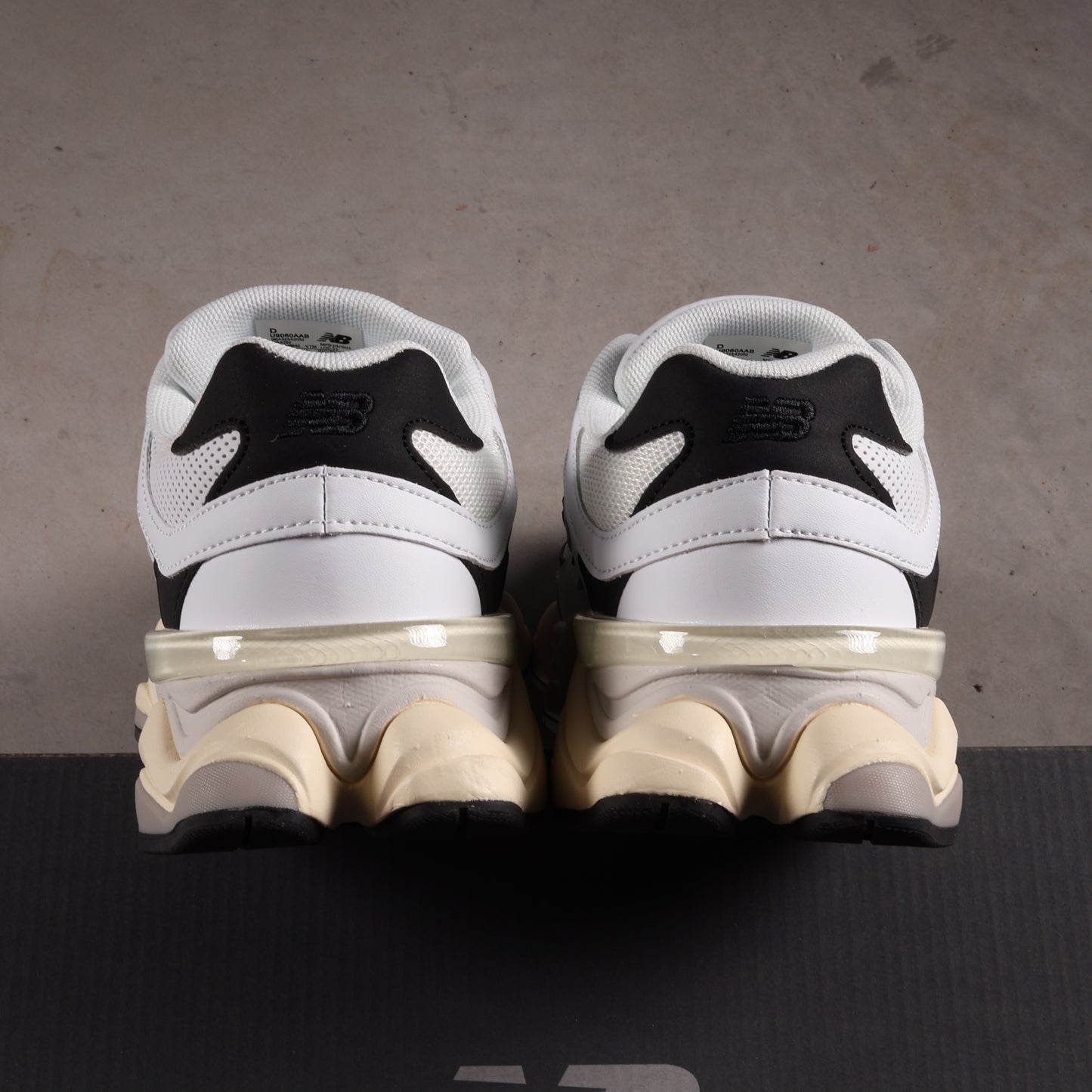 New Balance 9060 White Black 