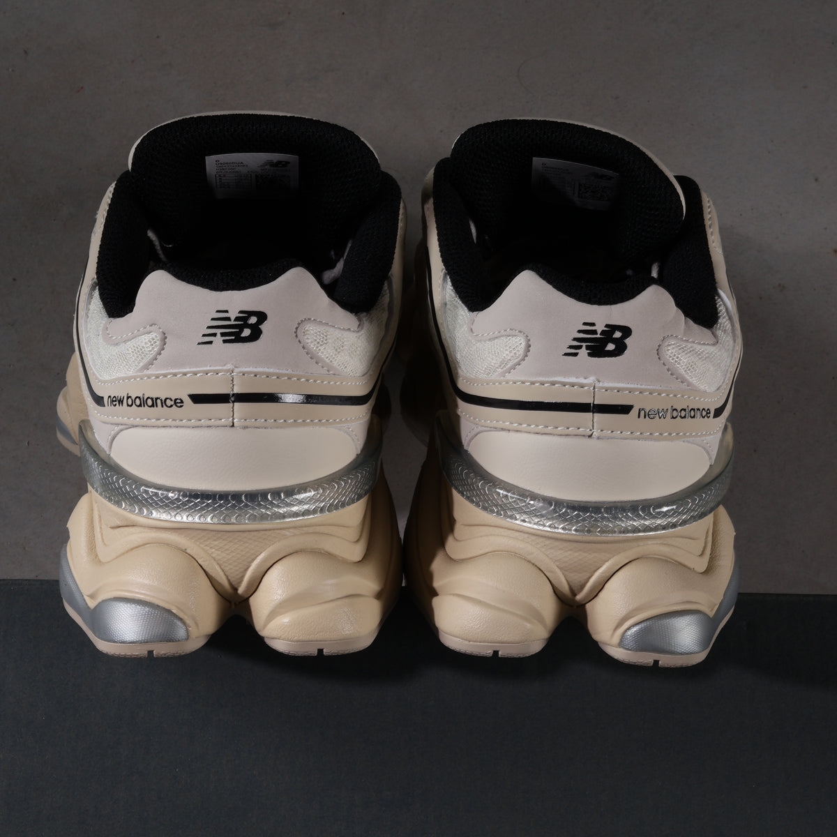 New Balance 9060 Turteltaube Schwarz Silber Metallic