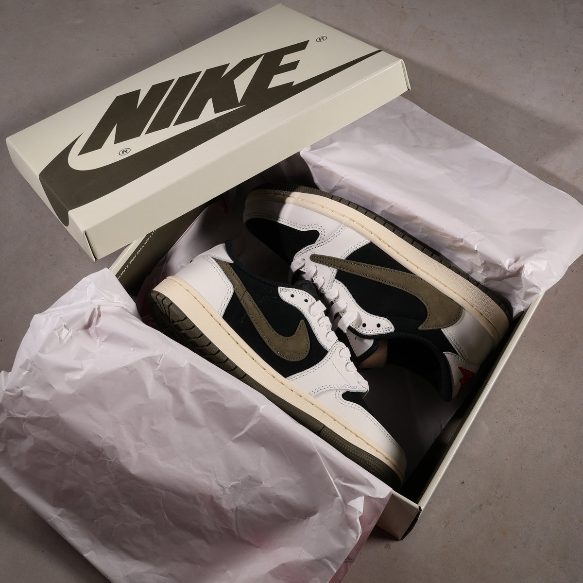 Nike Air Jordan 1 Low Travis Scott Olive