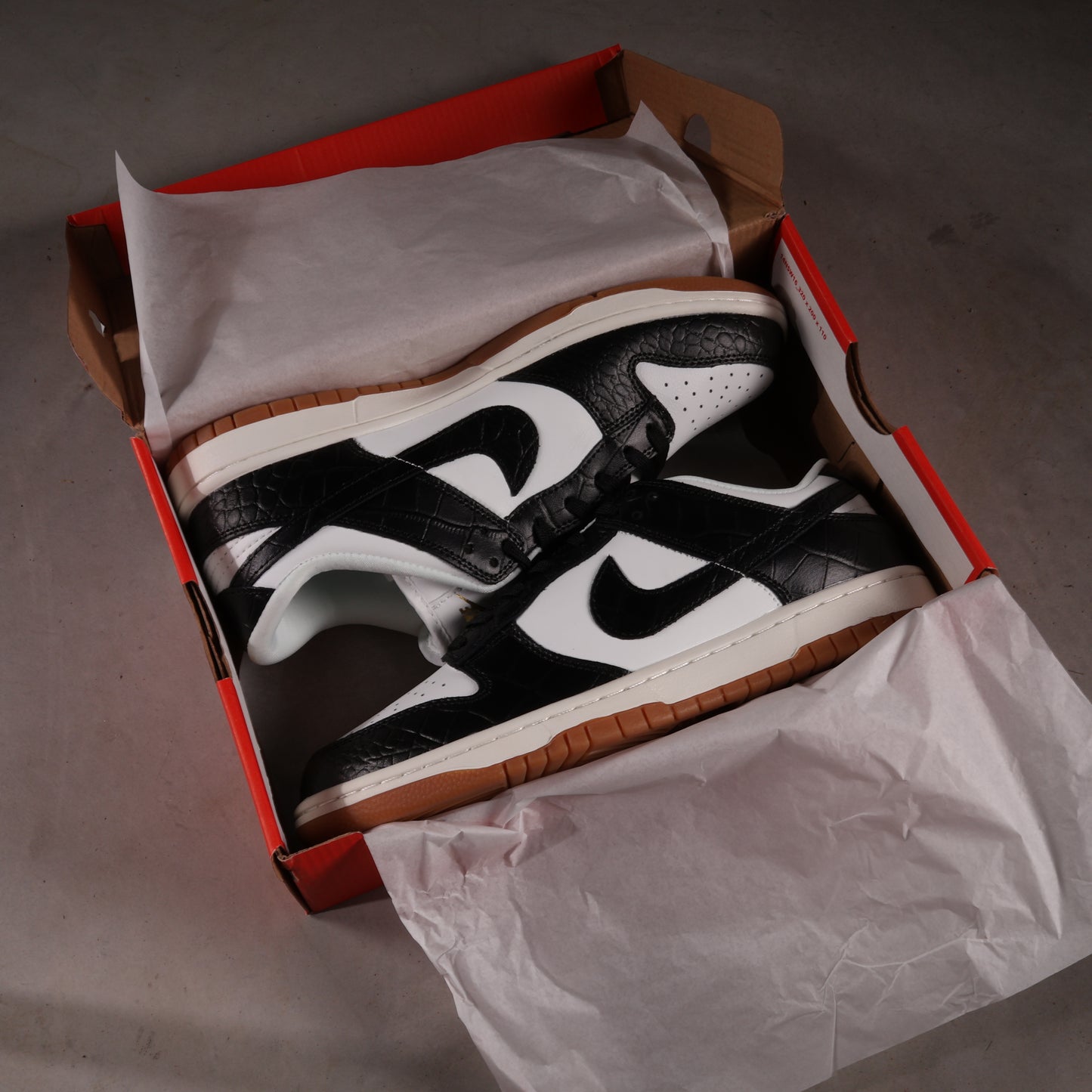 Dunk Low LX Schwarzes Krokodil