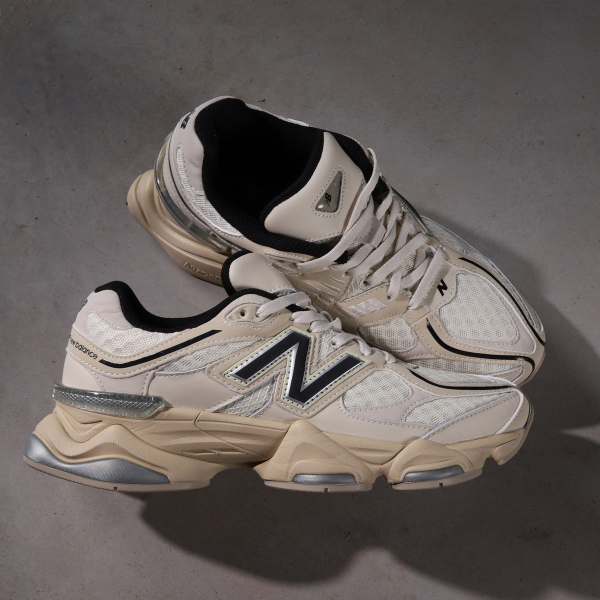 New Balance 9060 Turteltaube Schwarz Silber Metallic