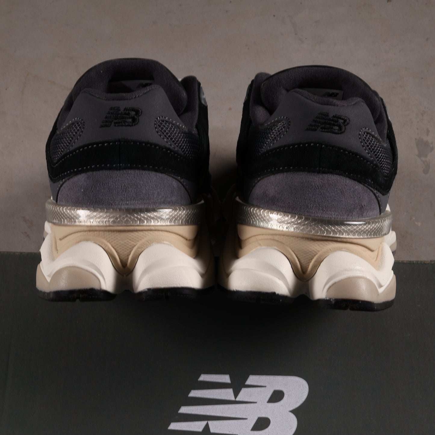 New Balance 9060 Charcoal 