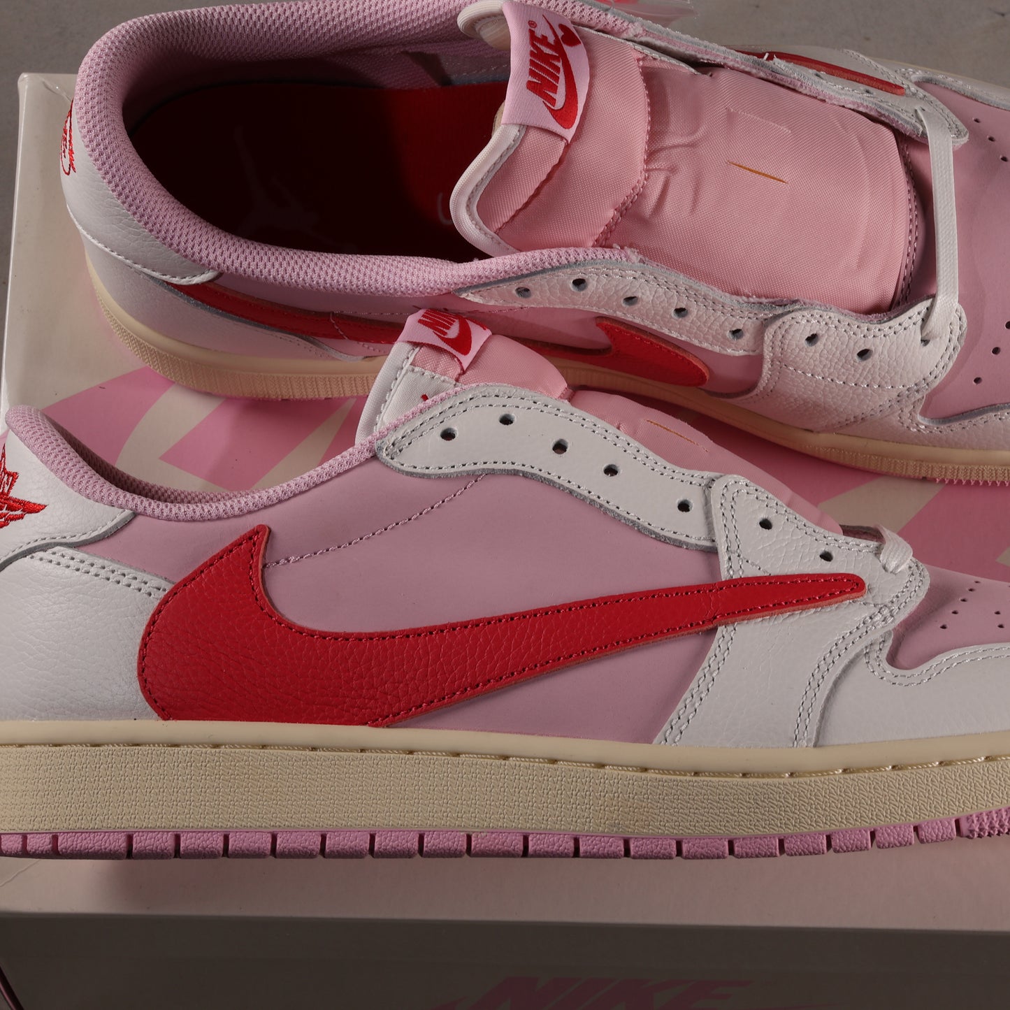 Nike Air Jordan 1 Retro Low OG SP Travis Scott Sail Tropical Pink