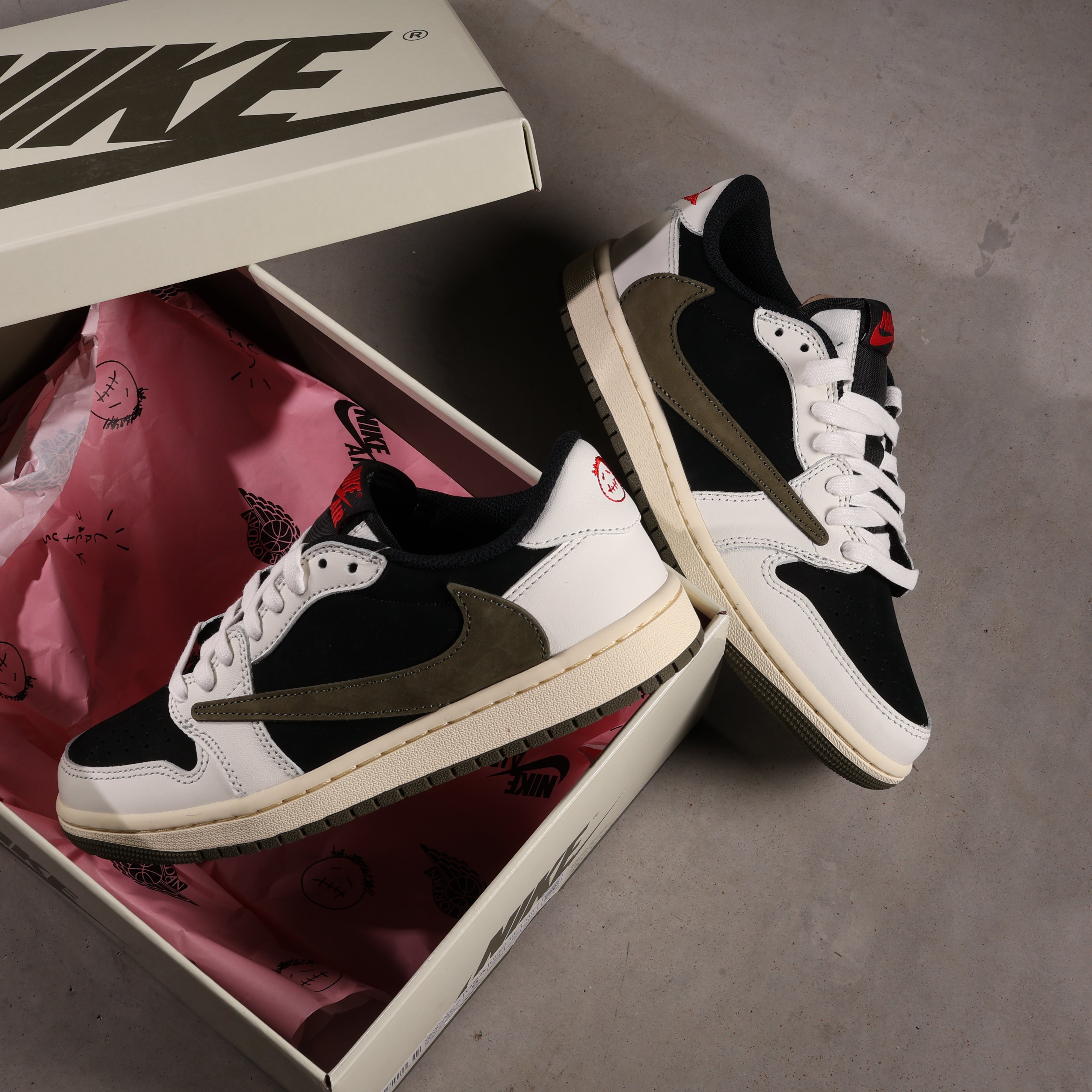 Nike Air Jordan 1 Low Travis Scott Olive – Capri Amsterdam