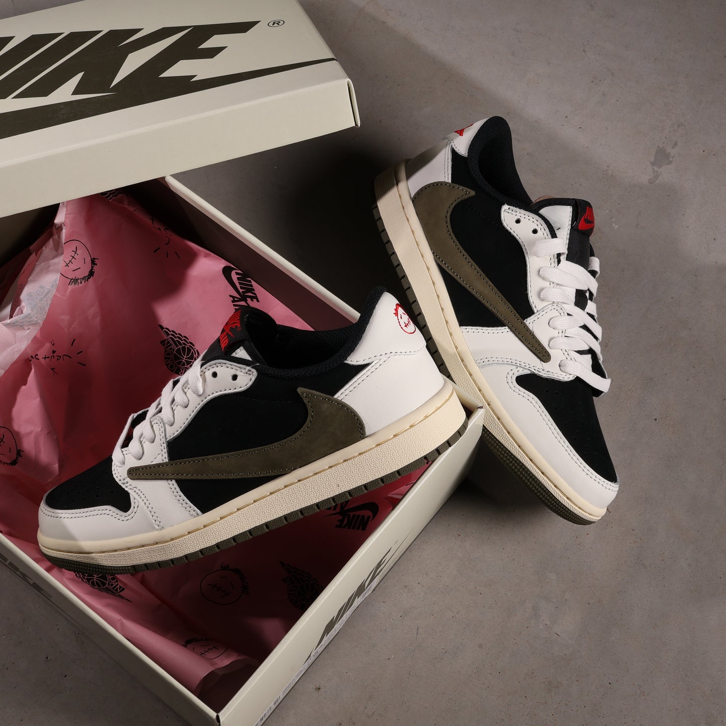 Nike Air Jordan 1 Low Travis Scott Olive