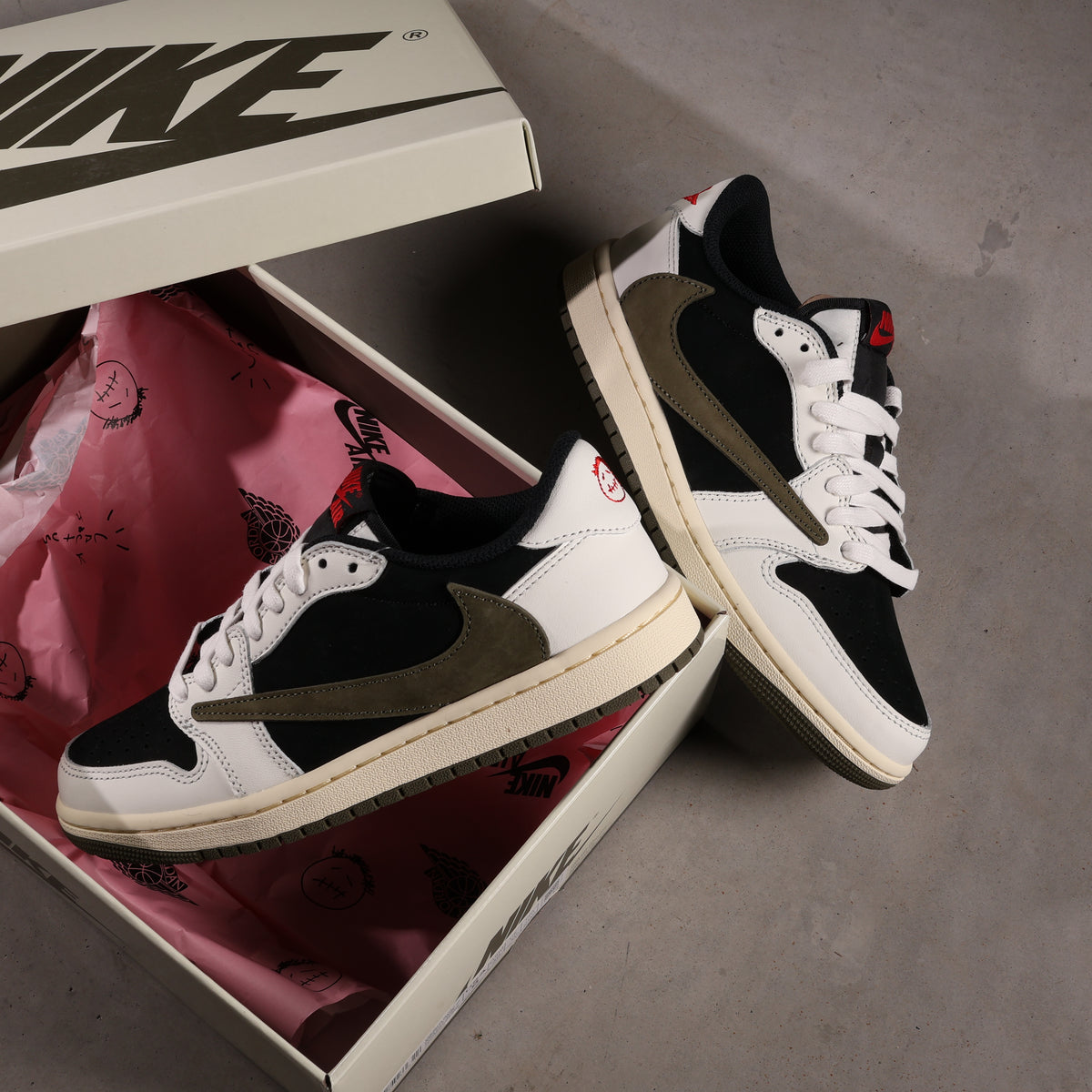 Nike Air Jordan 1 Low Travis Scott Olive (SALE)