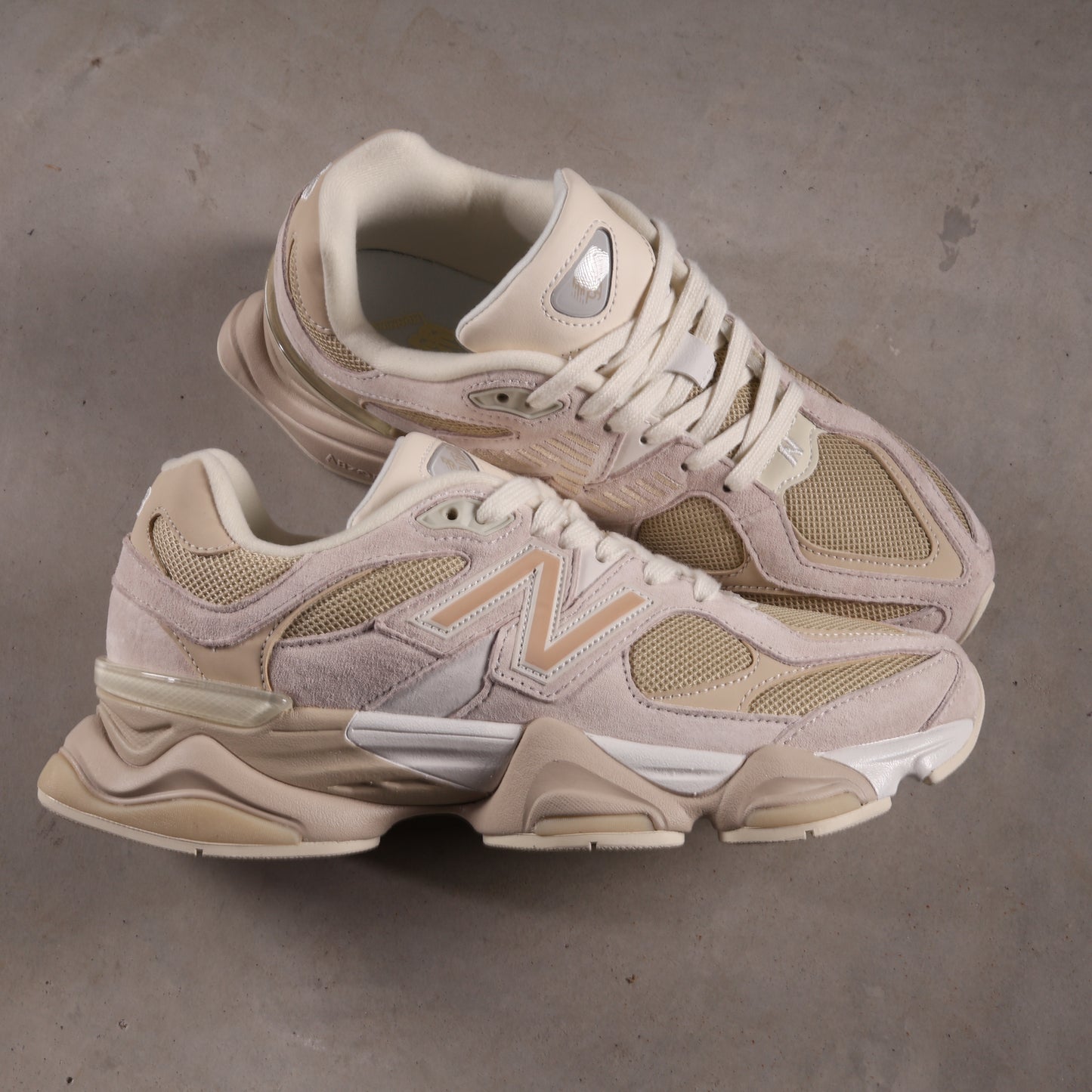 New Balance 9060 Beige