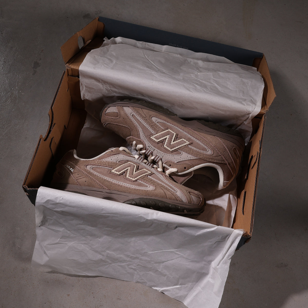 New Balance 204L Mushroom Arid Stone