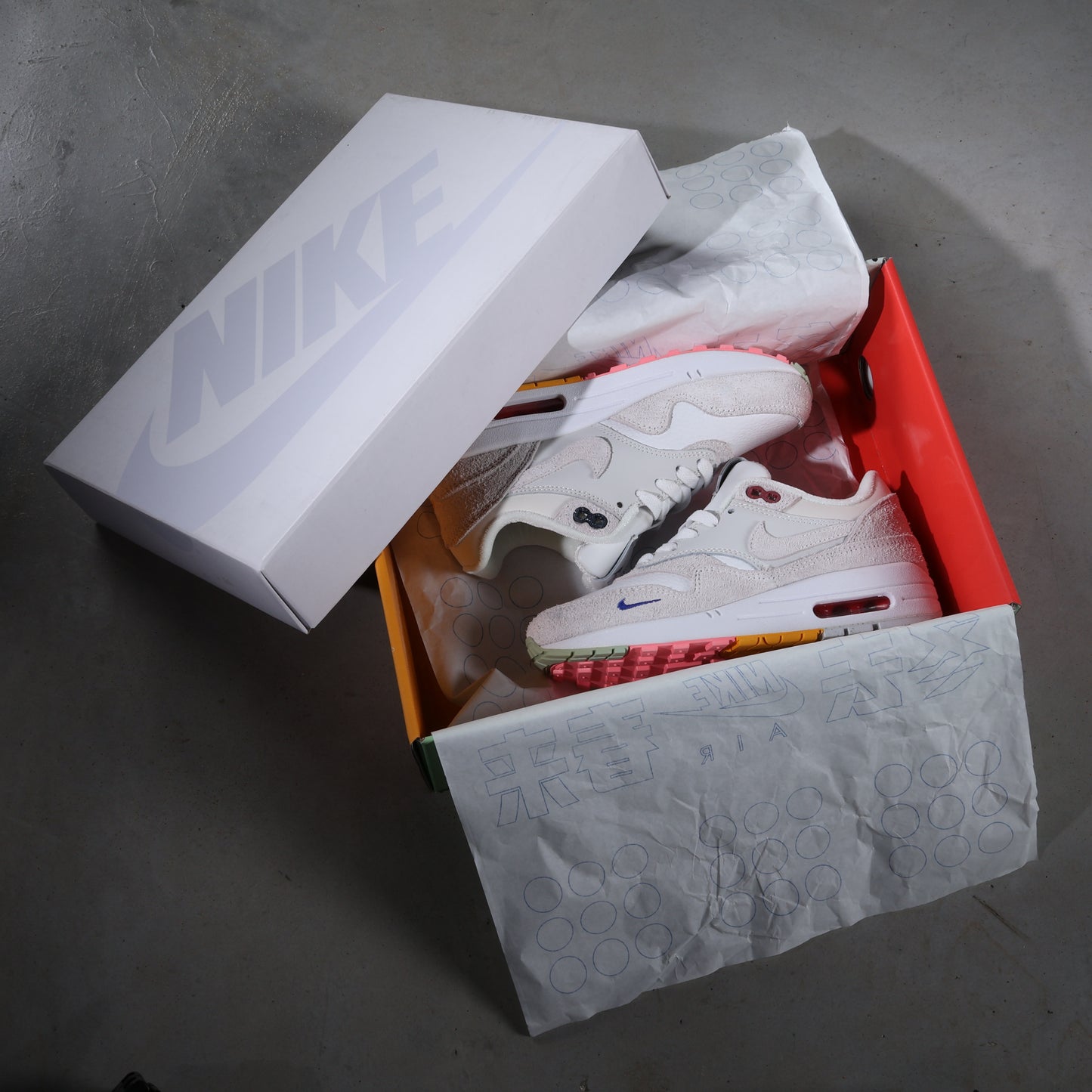 Nike Air Max 1 Pom Pom Polka Dots