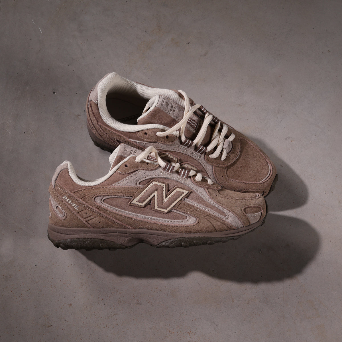 New Balance 204L Mushroom Arid Stone