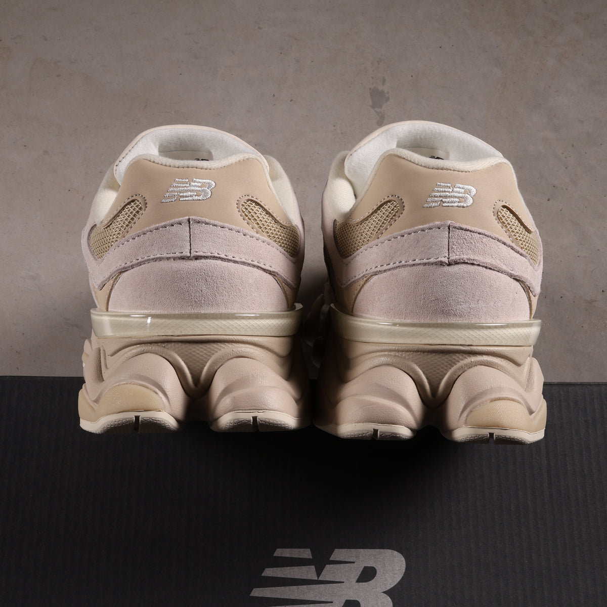 New Balance 9060 Beige (SALE)