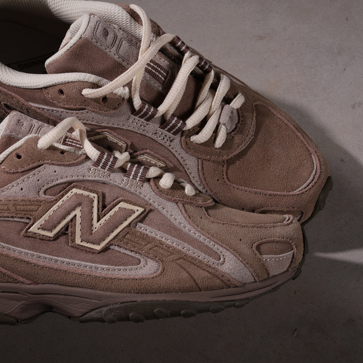 New Balance 204L Mushroom Arid Stone