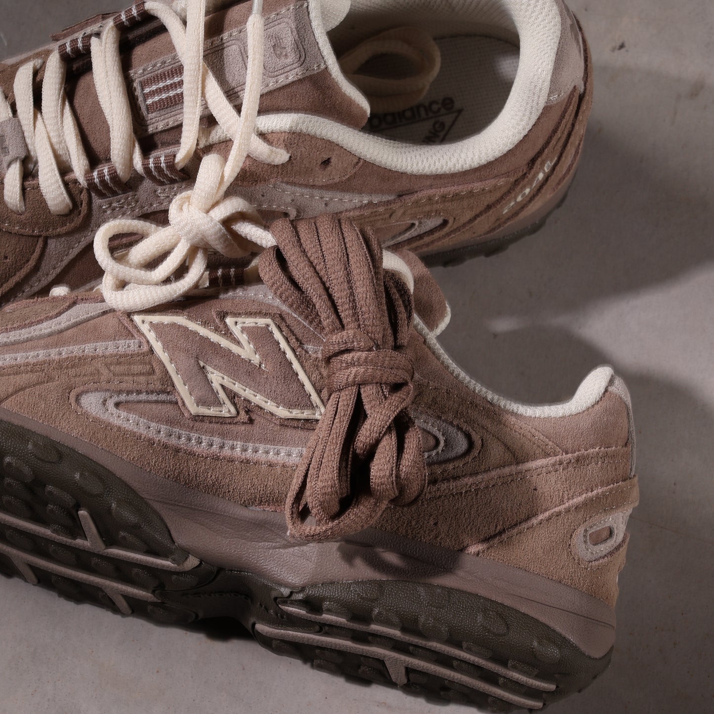 New Balance 204L Mushroom Arid Stone