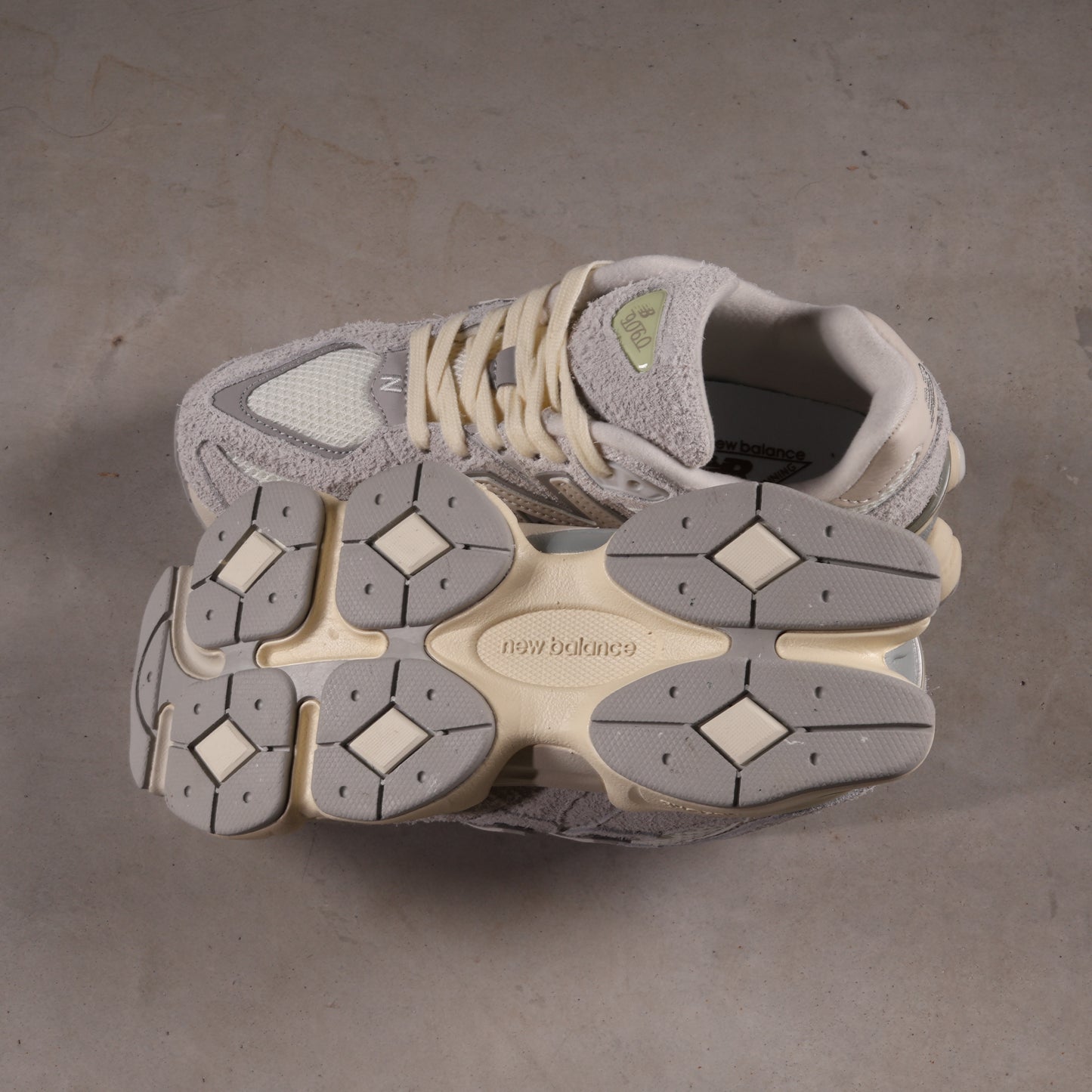 New Balance 9060 Quartz Grey