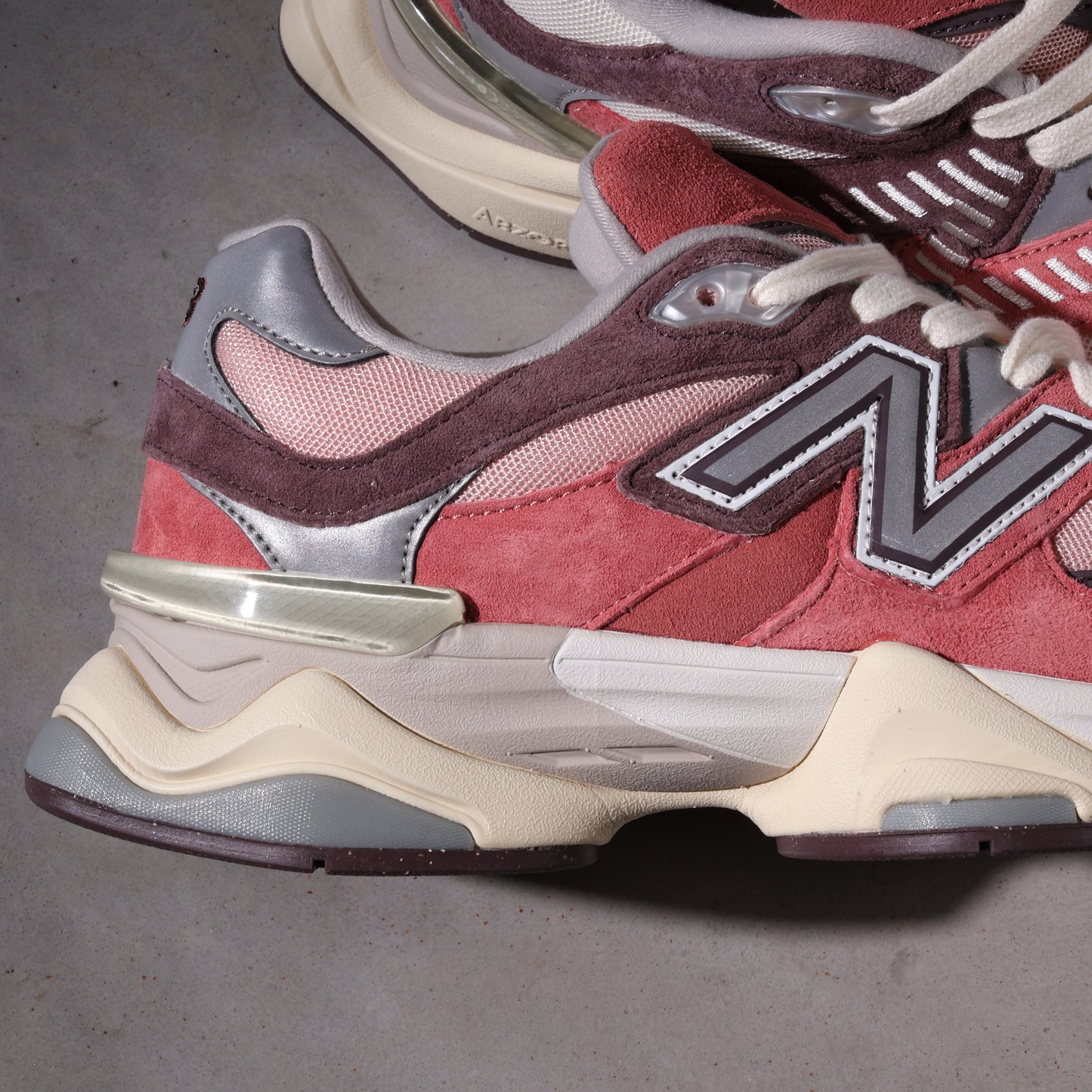 New Balance 9060 Cherry Blossom