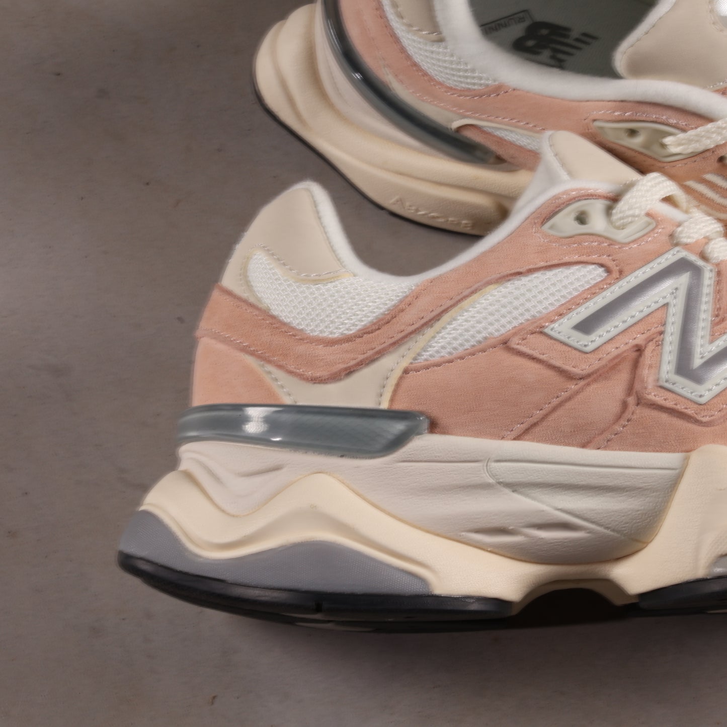 New Balance 9060 Vintage Rose (SALE) 