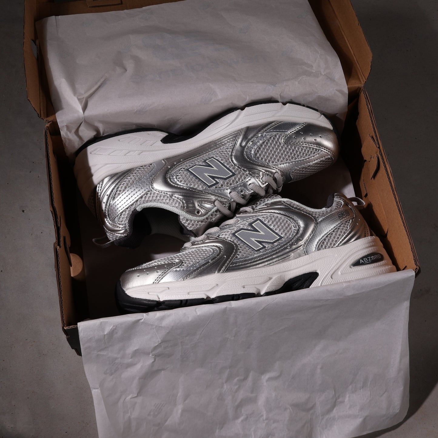 New Balance 530 Gray Matter Silber Metallic