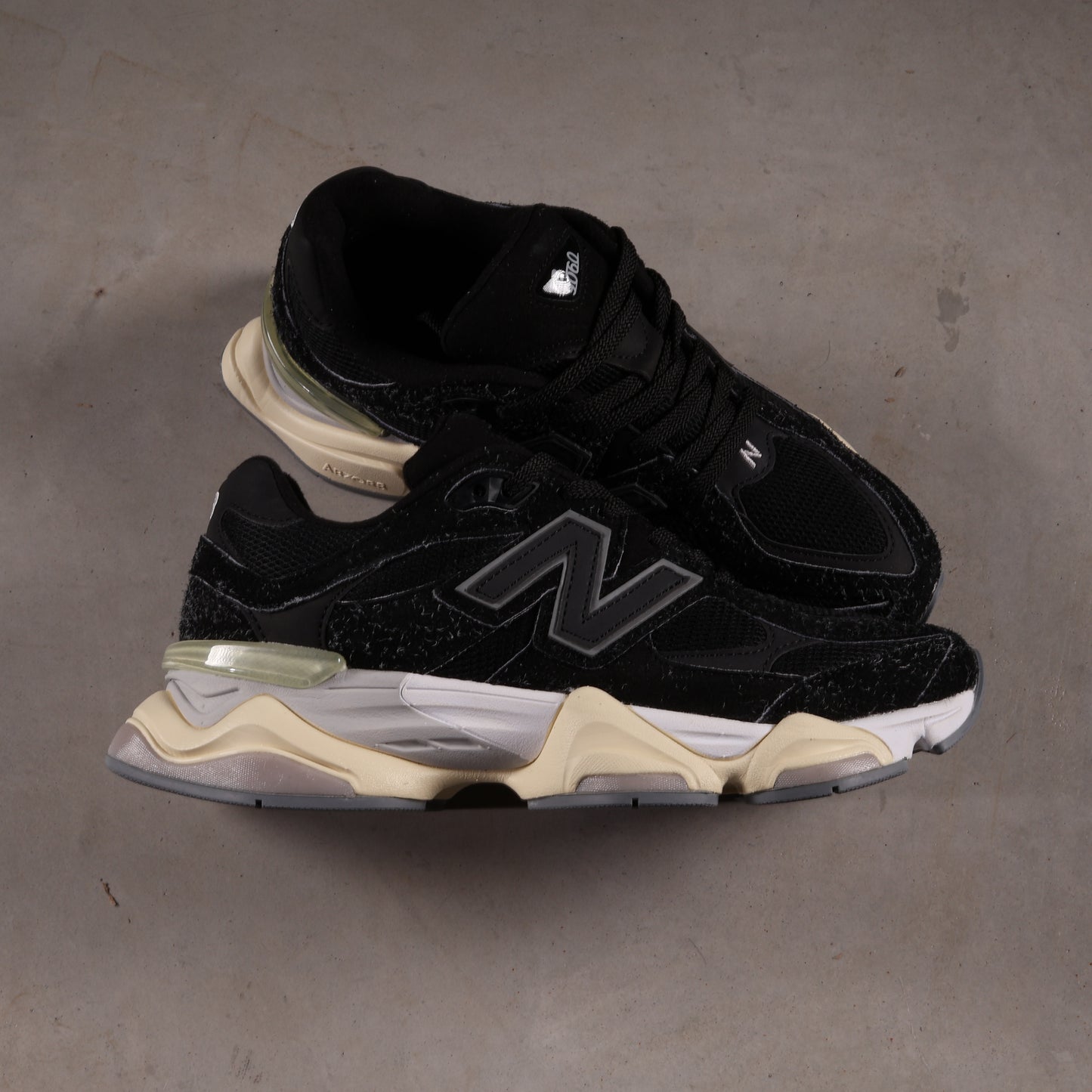 New Balance 9060 Sea Salt Black