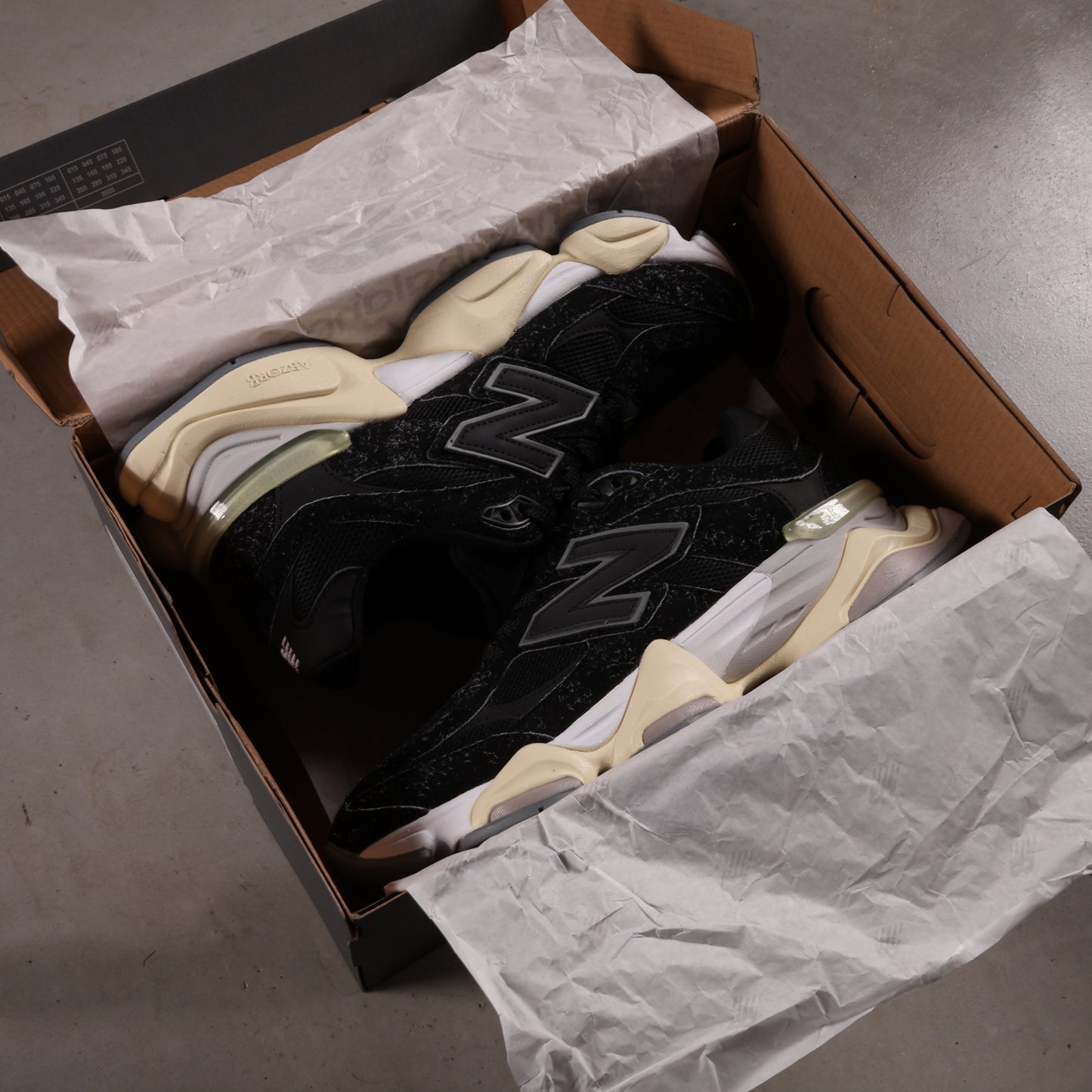 New Balance 9060 Sea Salt Black
