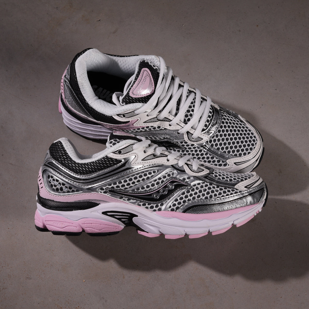 Saucony ProGrid Omni 9 Silver Pink (SALE)