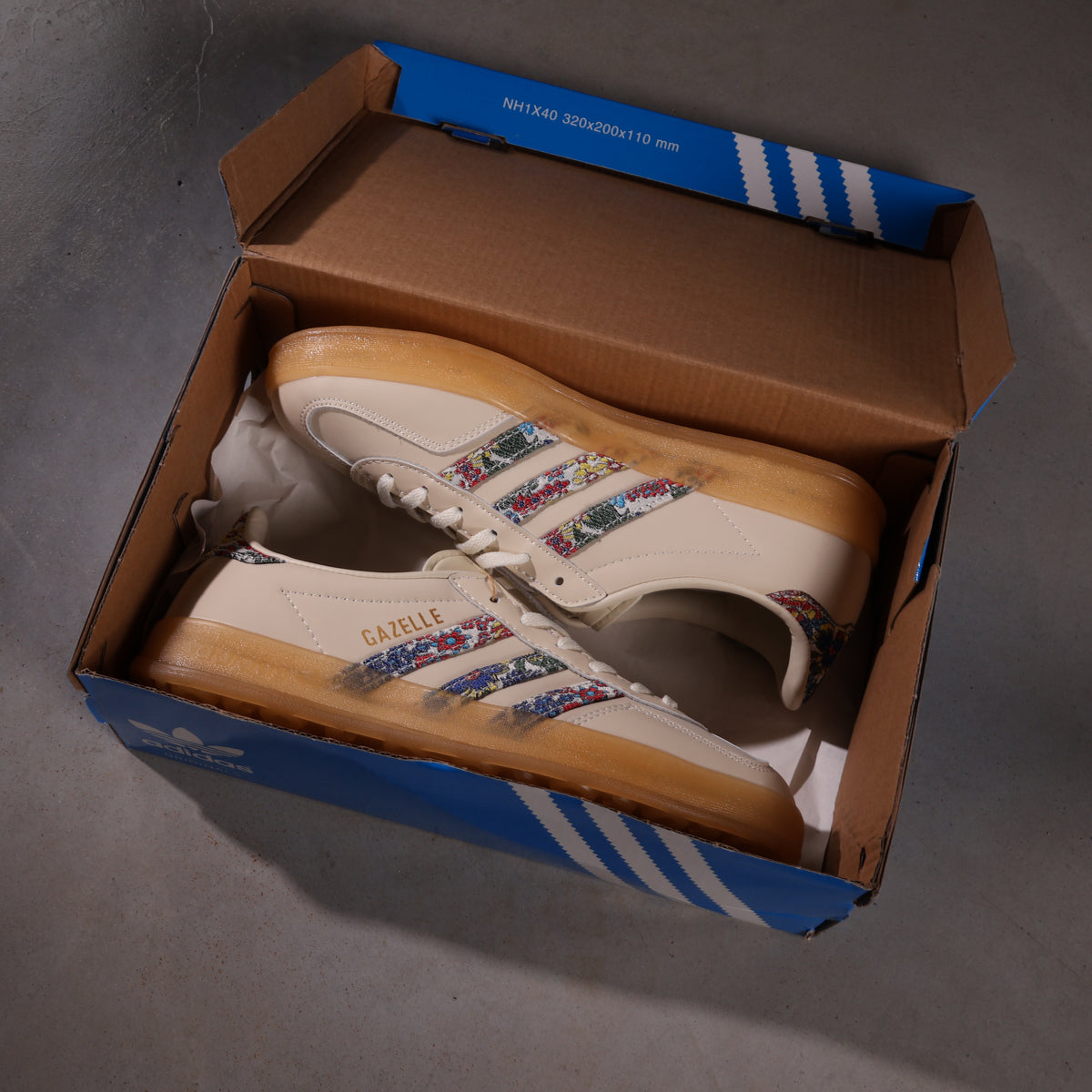 Adidas Gazelle Indoor Liberty London Floral Embroidery Stripes (Women's)