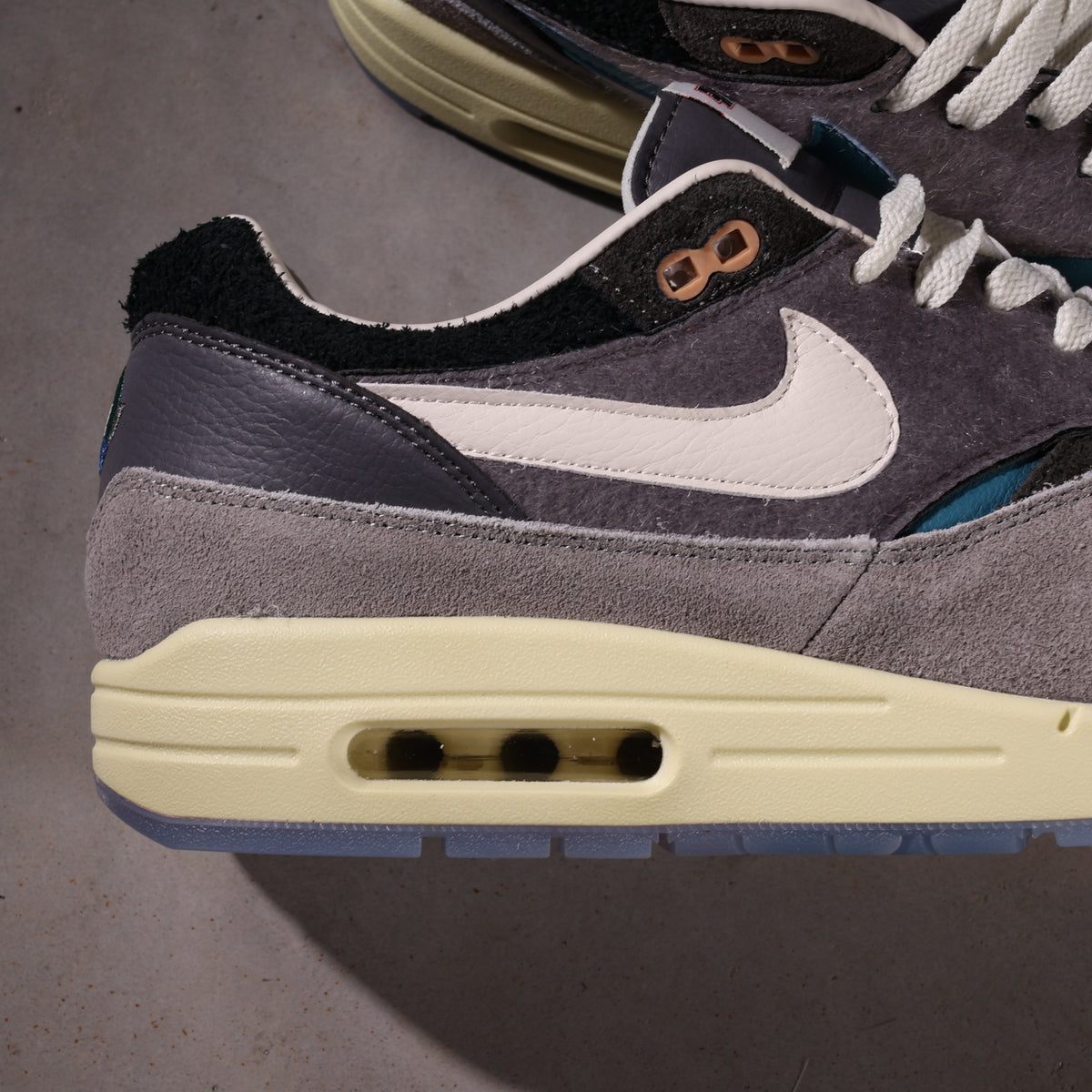 Nike Air Max 1 Kasina Won-Ang Grey (SALE)
