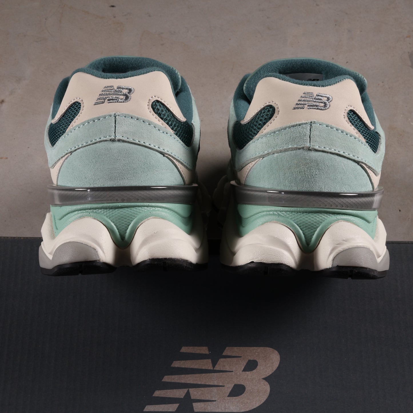 New Balance 9060 New Spruce Salt Marsh