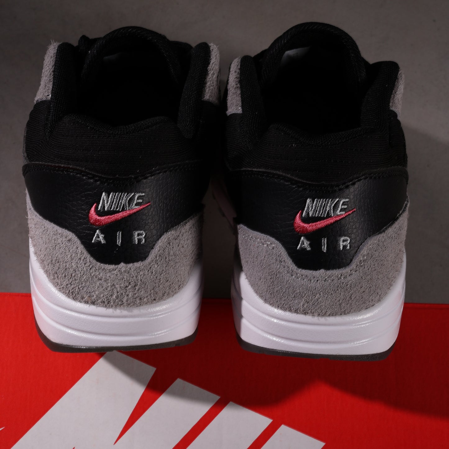 Nike Air Max 1 87 Premium Dark Smoke Grey (SALE)