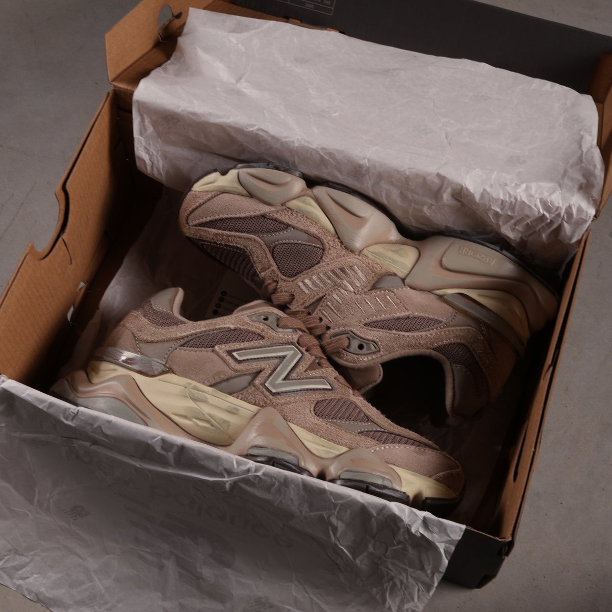 New Balance 9060 Mushroom Timberwolf
