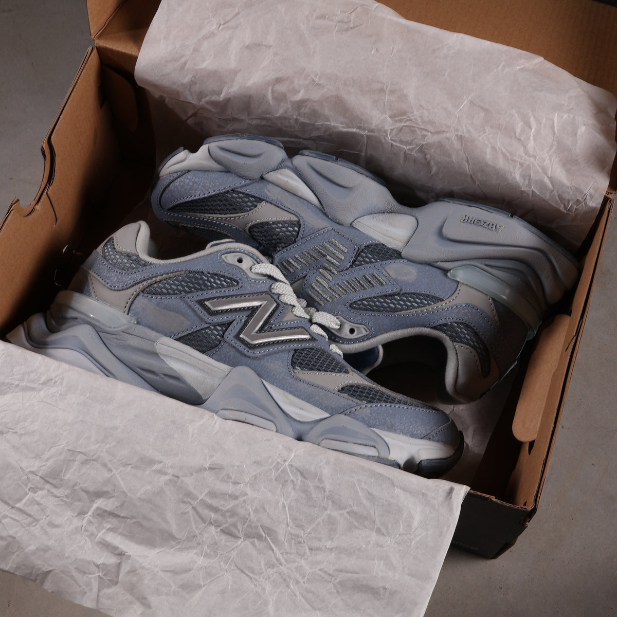 New Balance 9060 Gray Day (SALE)