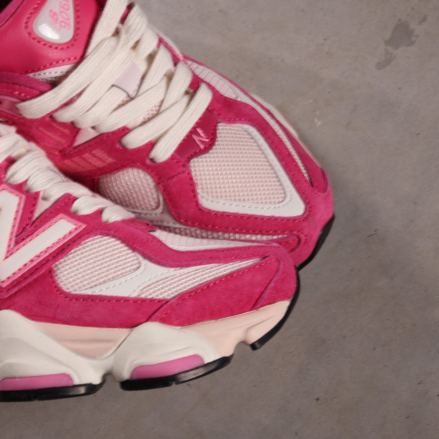 New Balance 9060 Fuchsia Pink (SALE)