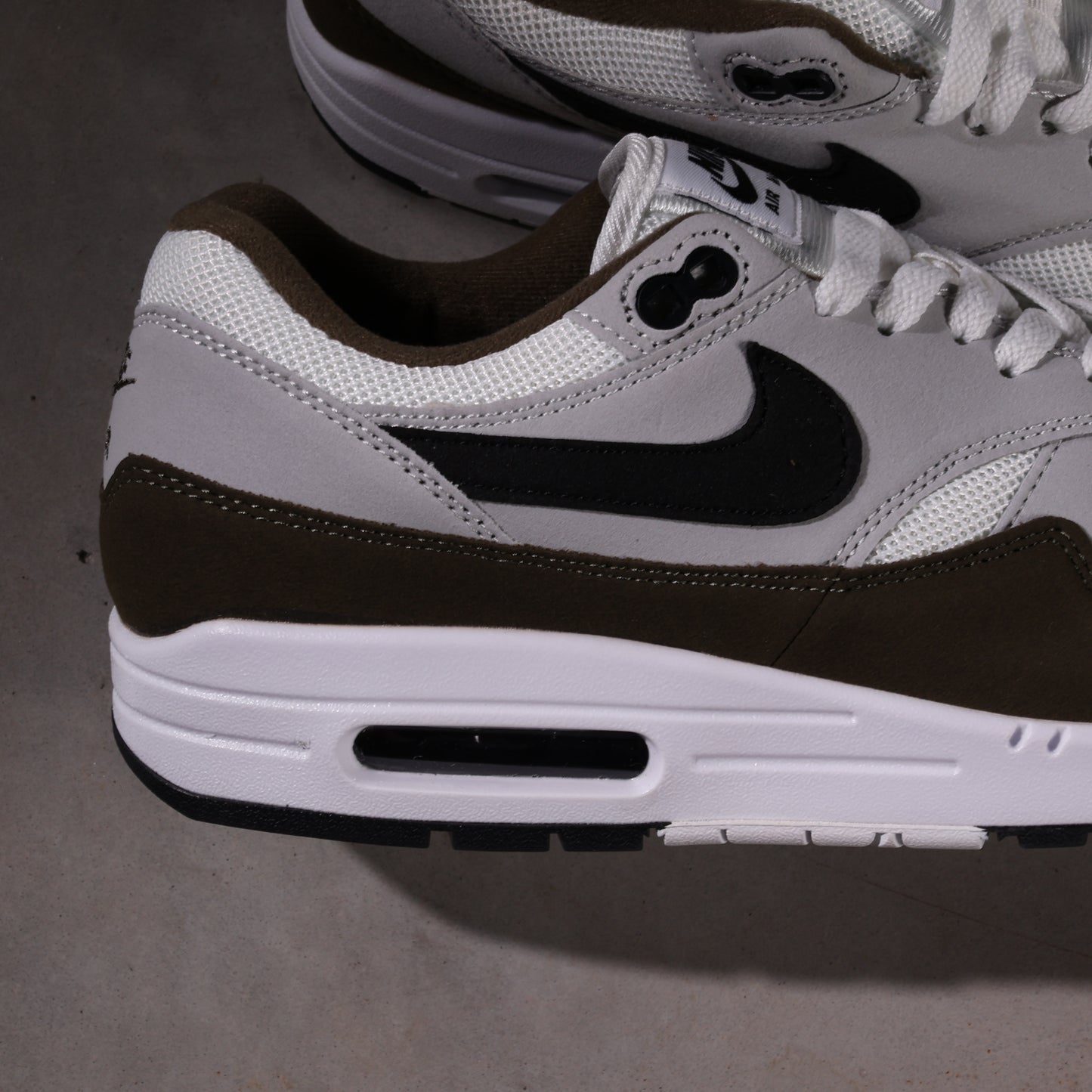Nike Air Max 1 White Black (SALE)