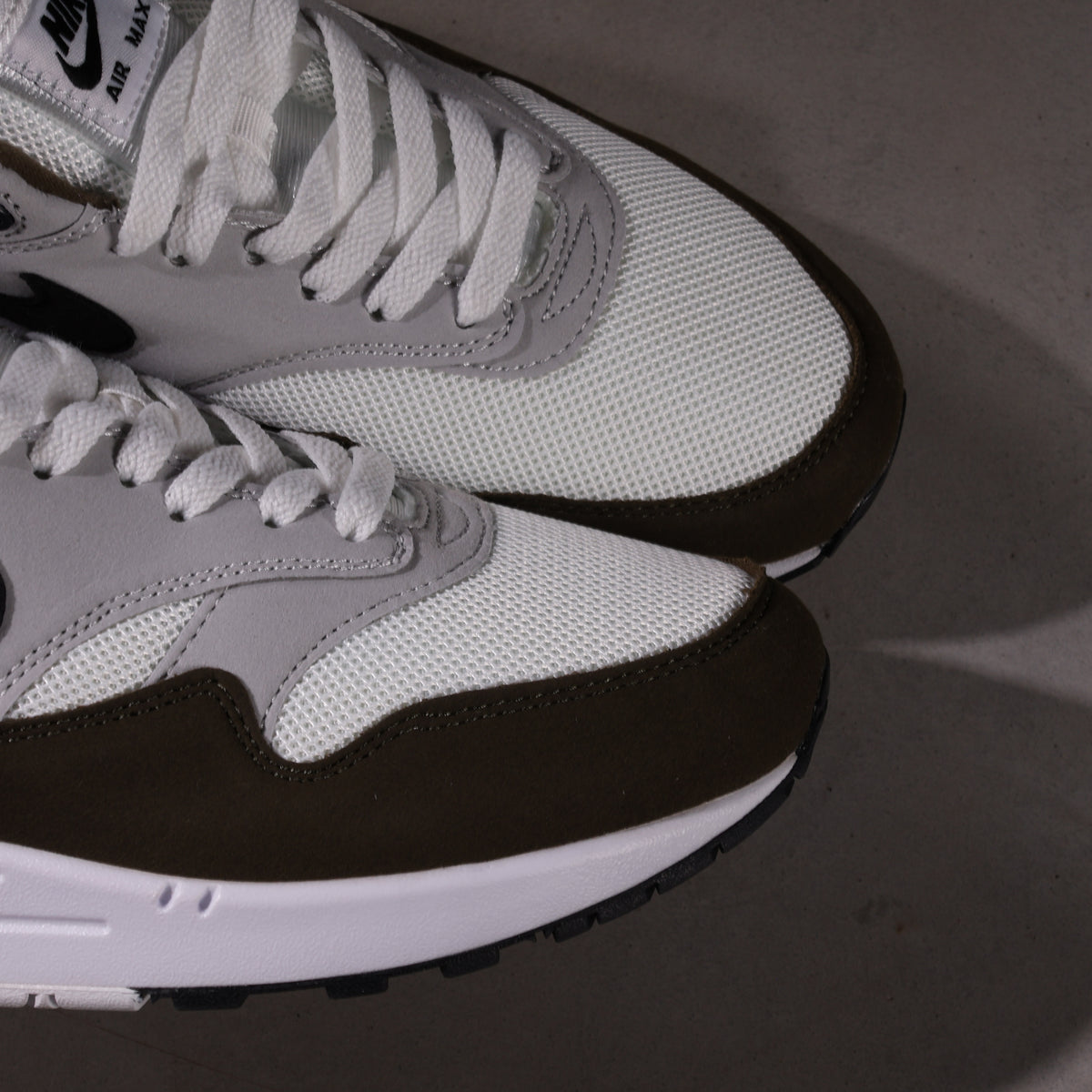 Nike Air Max 1 White Black