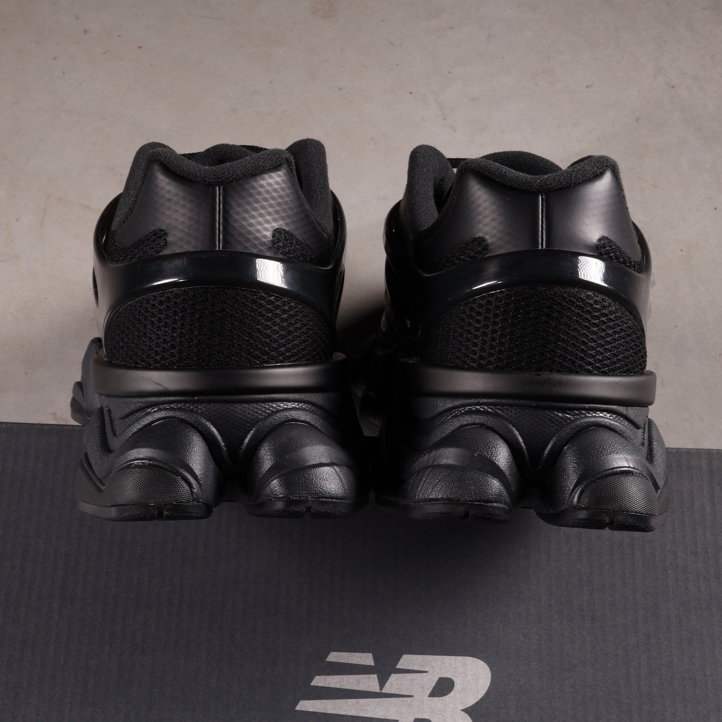 New Balance 9060 Sea Stone Black (SALE)