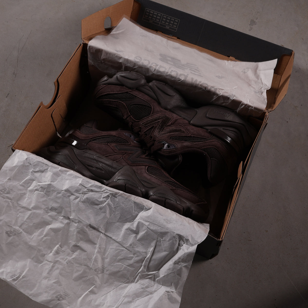 New Balance 9060 Chocolate (SALE)