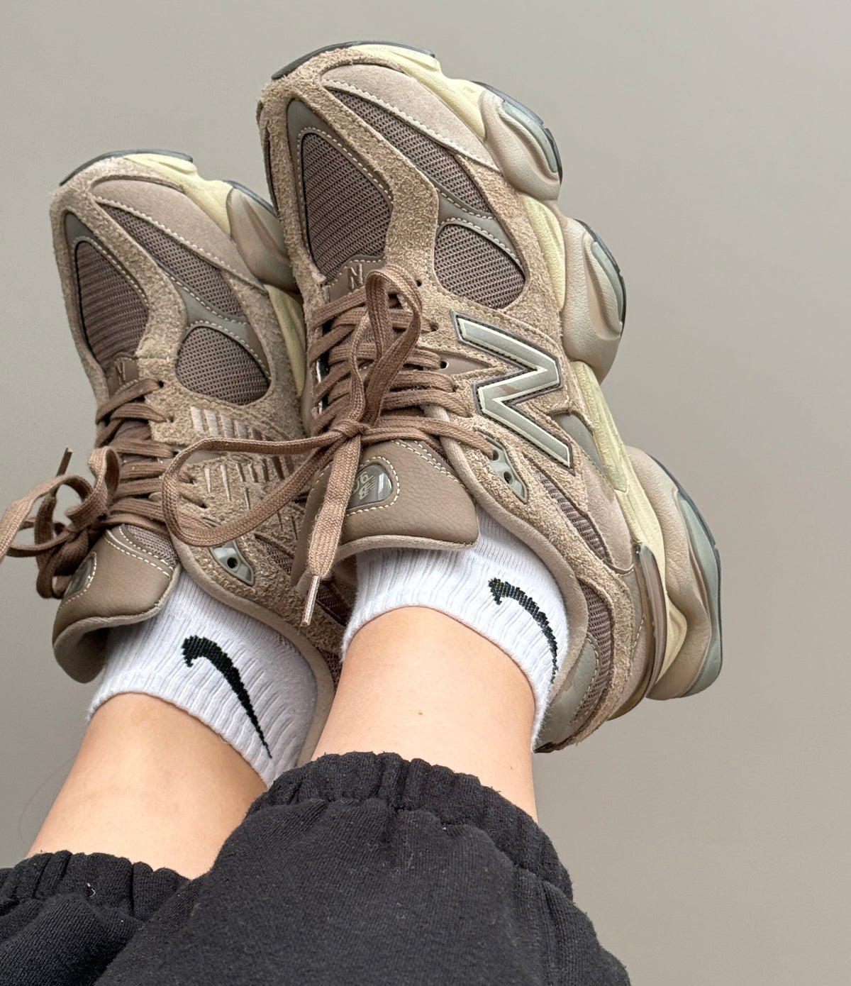 New Balance 9060 Mushroom Timberwolf