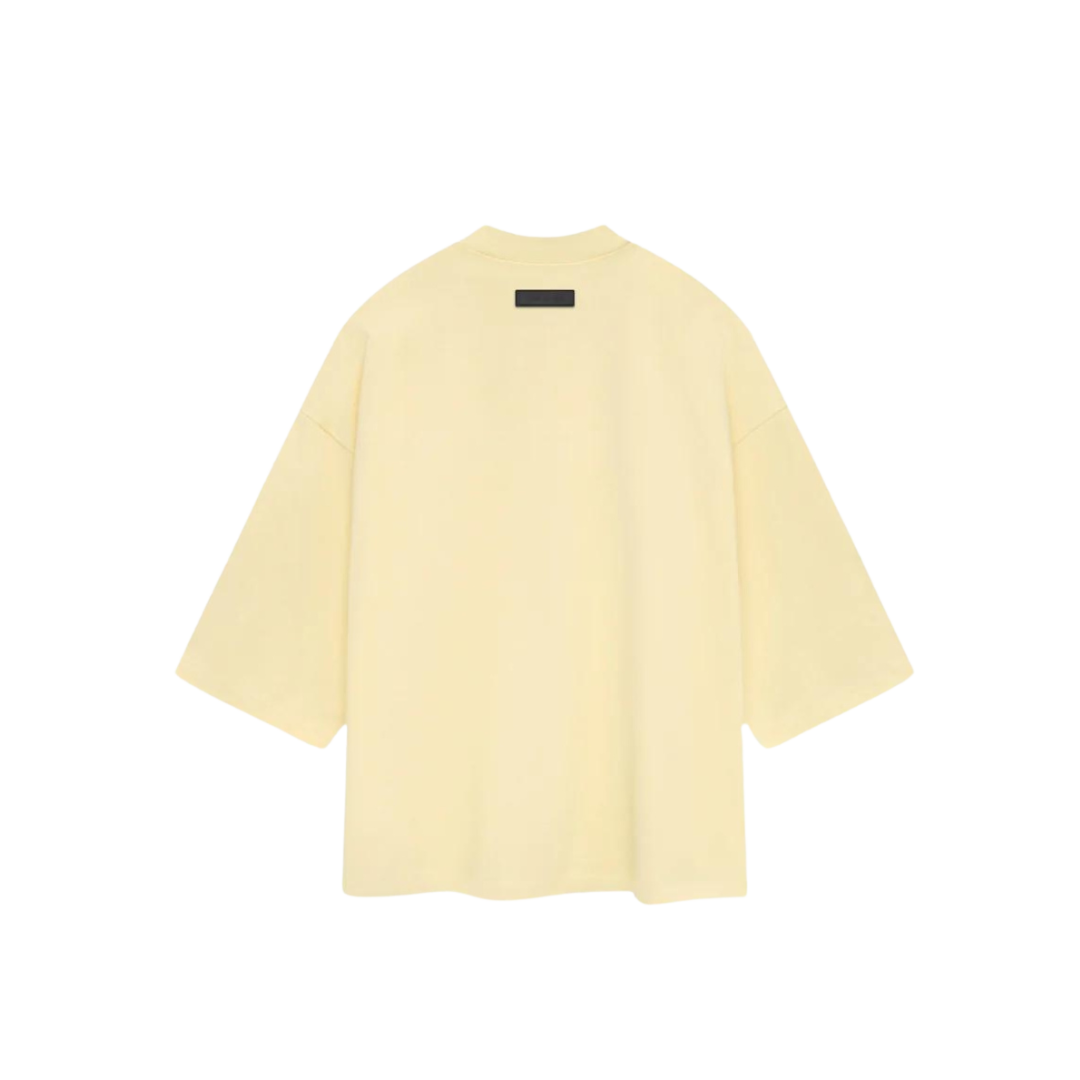 Fear of God Essentials Gartengelbes T-Shirt