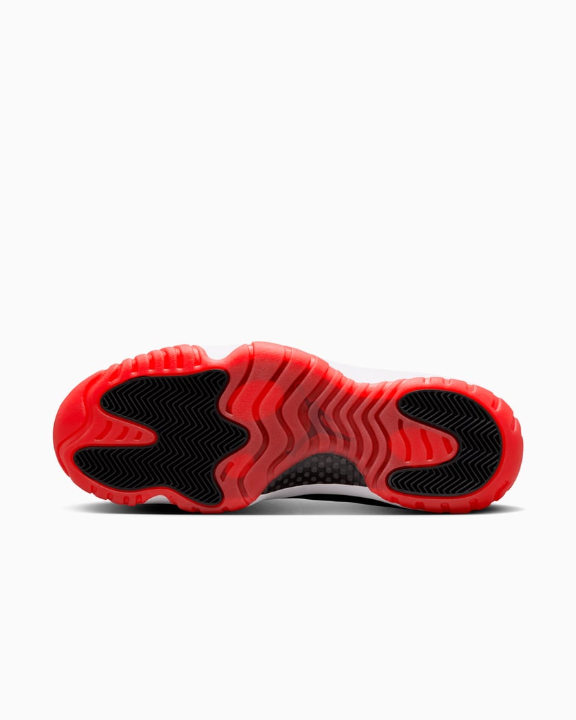 Jordan 11 Retro Low Bred (2025)
