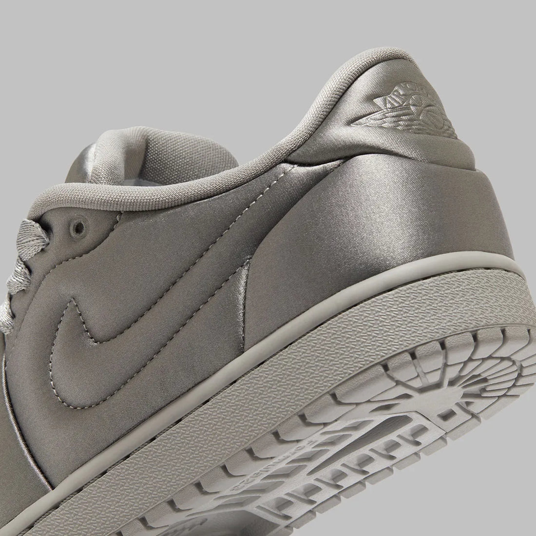 Jordan 1 Low Method of Make Satin Medium Gray
