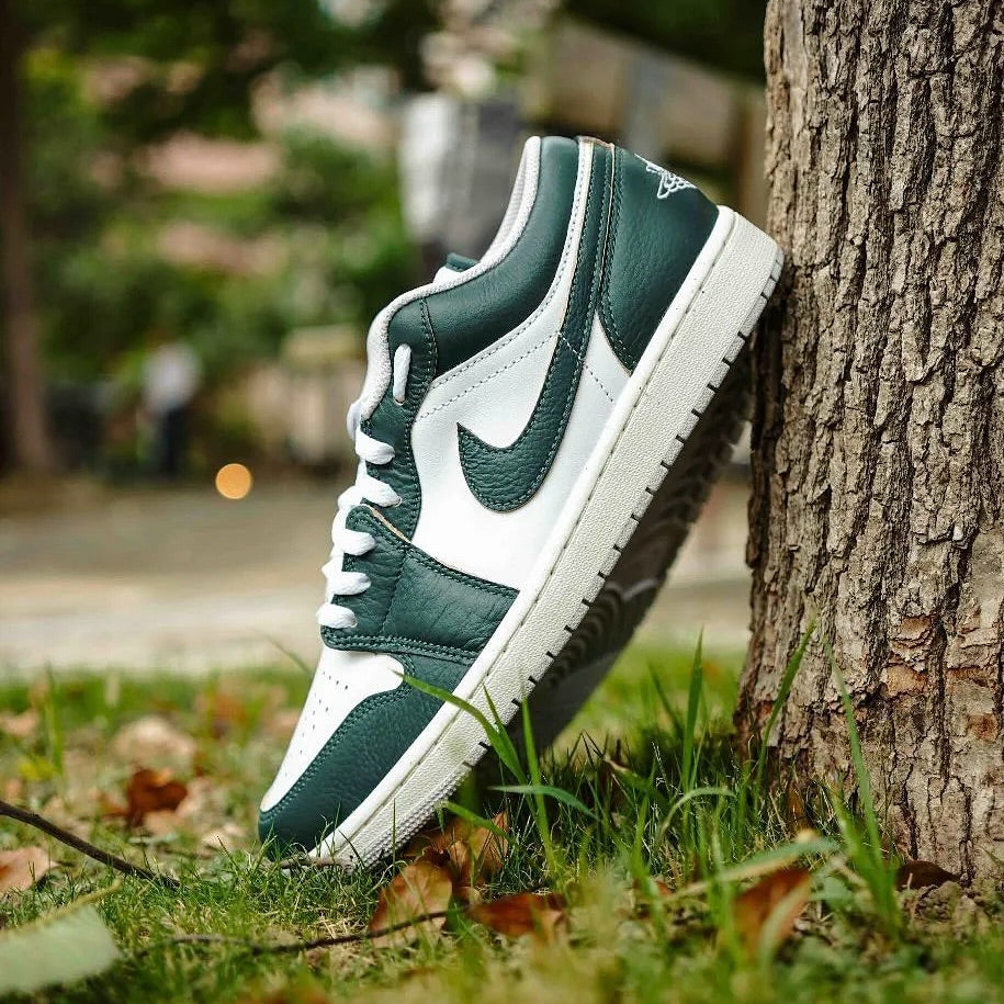 Jordan 1 Low SE Oxidized Green