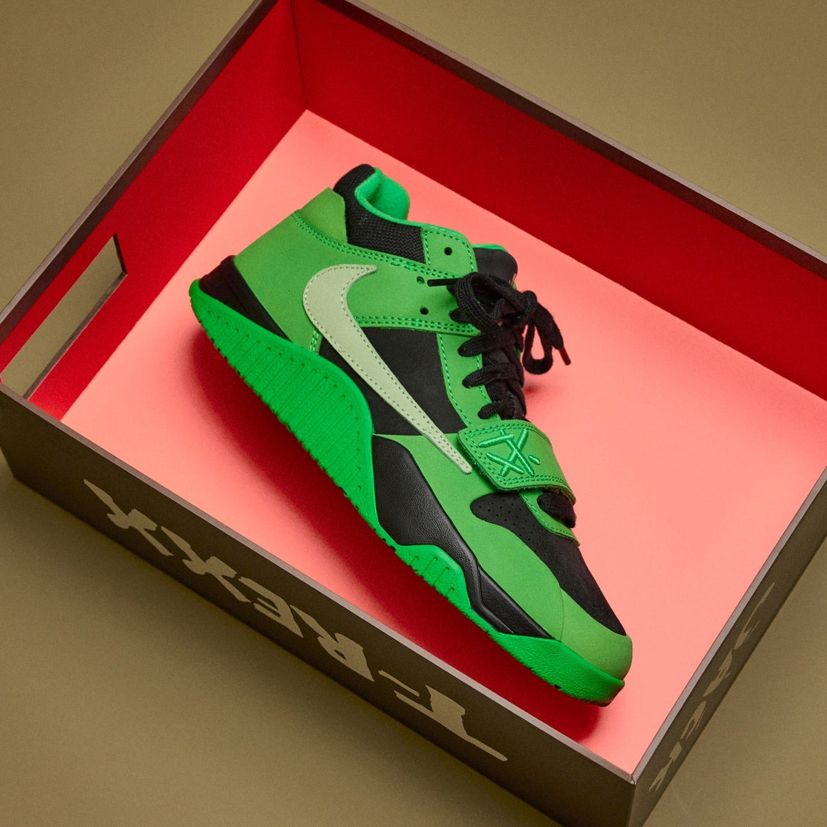 Jordan CJ1 T-Rexx Travis Scott Green Spark detail 2
