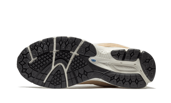 New Balance 2002R Weihrauch Sepia Bone