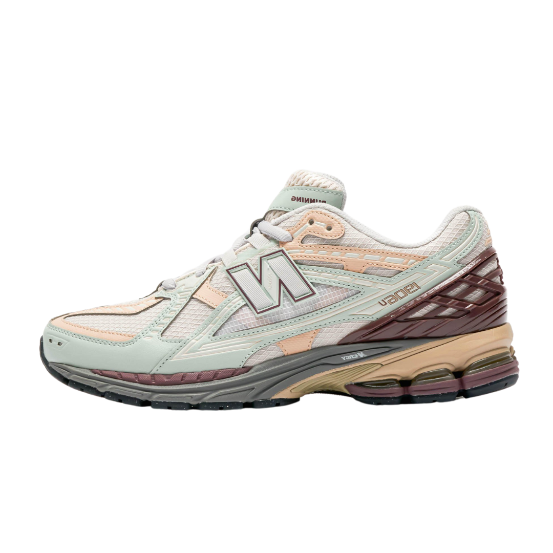New Balance 1906D Clay Ash Lakritze