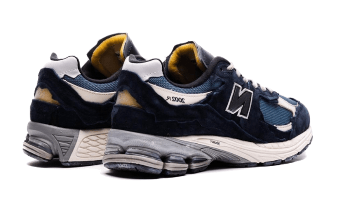 New Balance 2002R Protection Pack Dunkelblau