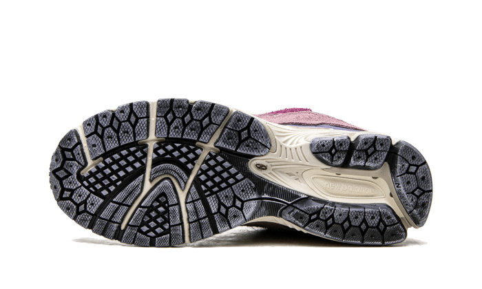 New Balance 2002R Schutzpaket Rosa