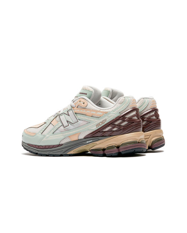 New Balance 1906D Clay Ash Lakritze